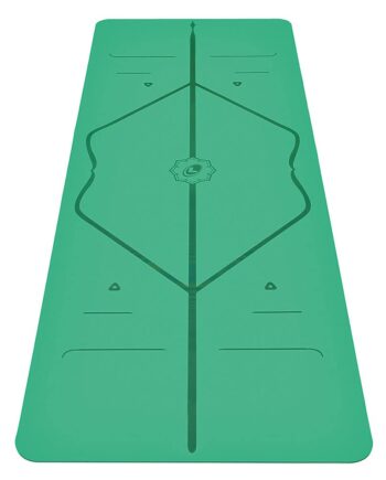 Liforme Travel Yoga mat – Free Yoga Bag, Patented Alignment System, Warrior-Like Grip, Non-Slip, Eco-Friendly and Biodegradable, Ultra-Lightweight and Sweat Resistant, Made with Natural Rubber – Green