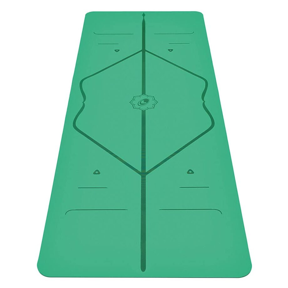 Liforme Travel Yoga mat – Free Yoga Bag, Patented Alignment System, Warrior-Like Grip, Non-Slip, Eco-Friendly and Biodegradable, Ultra-Lightweight and Sweat Resistant, Made with Natural Rubber – Green