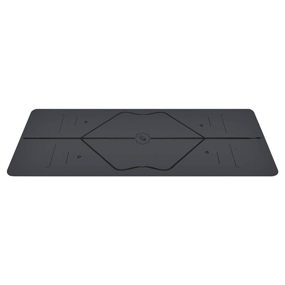 Liforme Travel Yoga mat – Free Yoga Bag, Patented Alignment System, Warrior-Like Grip, Non-Slip, Eco-Friendly and Biodegradable, Ultra-Lightweight and Sweat Resistant, Made with Natural Rubber – Gray