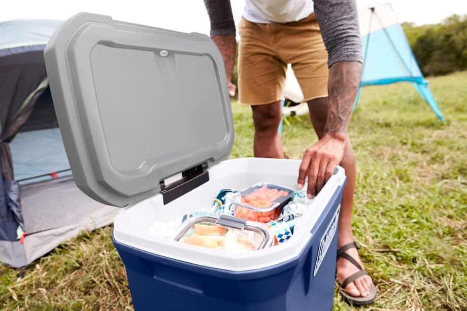 Coleman Classic Series Insulated Portable Rolling Cooler with Wheels, Leak-Resistant Outdoor Hard Cooler Keeps Ice up to 5 Days, 65-Quart