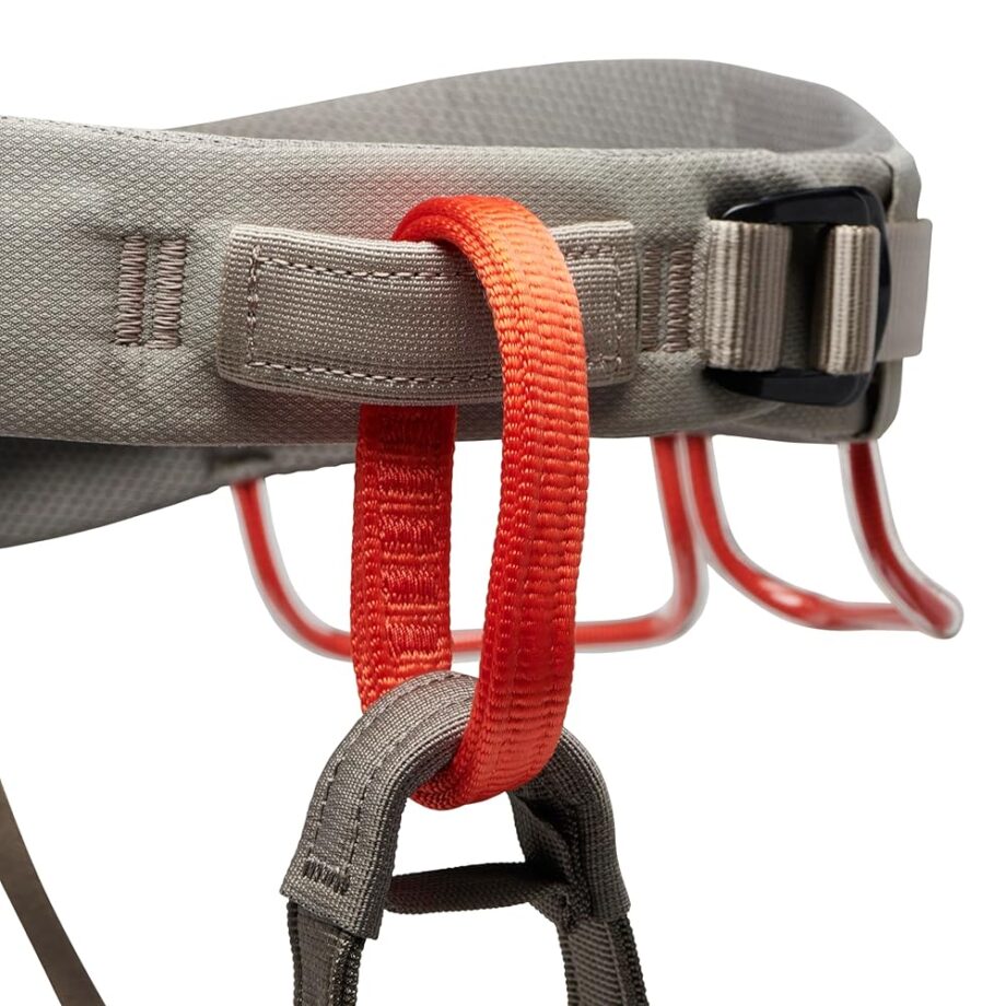 BLACK DIAMOND Men’s Momentum Rock Climbing Harness | Adjustable Waist & Leg Loops | Dual Core Construction | Lightweight Comfort | Moonstone | Small