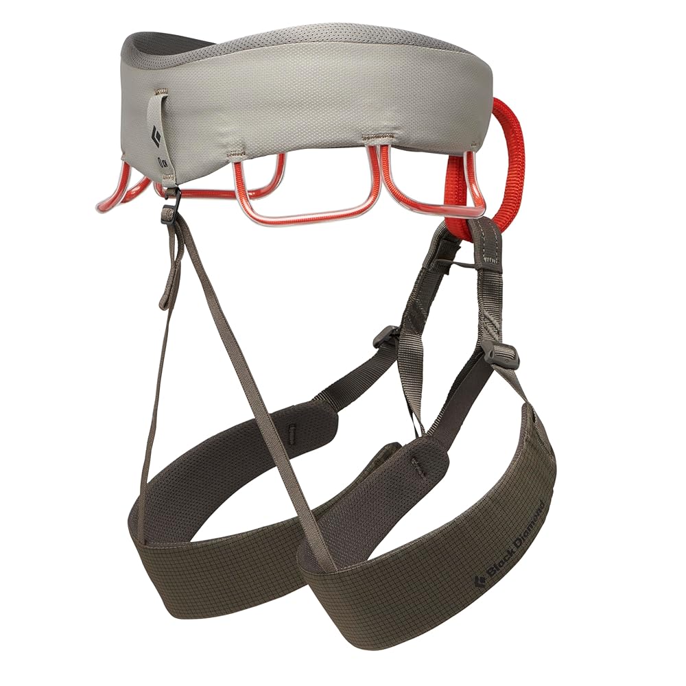 BLACK DIAMOND Men’s Momentum Rock Climbing Harness | Adjustable Waist & Leg Loops | Dual Core Construction | Lightweight Comfort | Moonstone | Small