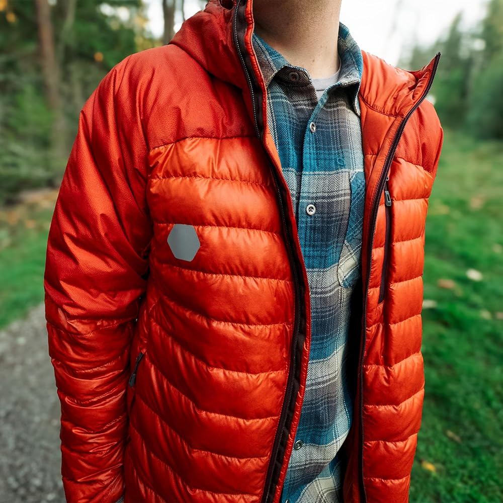 GEAR AID Tenacious Tape Hex 2.5” and 1.5” Shapes, Micro-Ripstop Outdoor Fabric Repair Patches, Peel-and-Stick to Fix Holes and Burns in Down Jackets, Rain Gear, Tents, Tarps and More, Green, 8 Patches